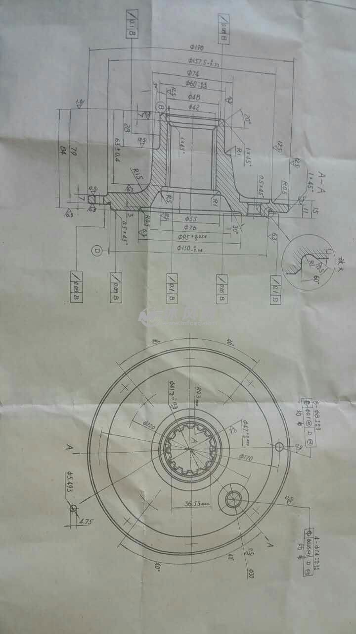 法兰盘钻8x直径8孔法兰盘钻孔夹具和法兰盘中间的孔拉