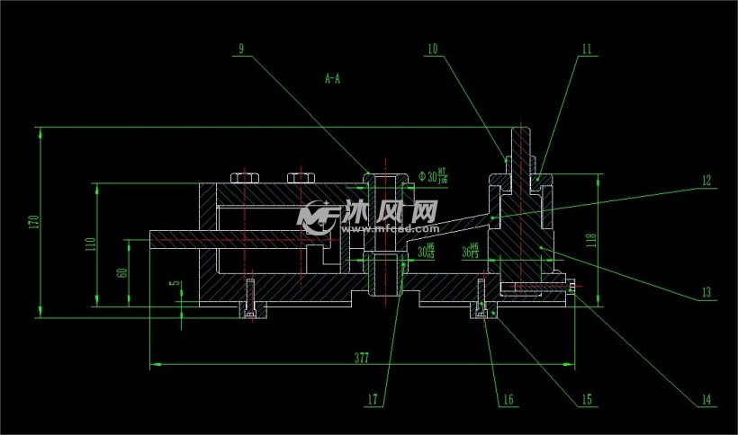 总装配体剖视图标注有公差代号细节