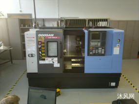 ������ɽ����CNC����ģ��  �ͺ��ǣ�Lynx  220LM 