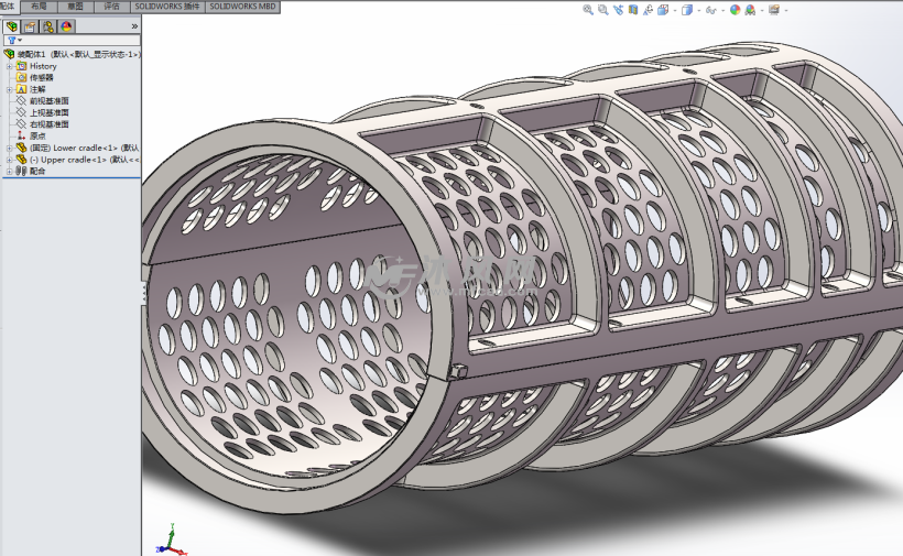 带孔的圆筒零部件模型