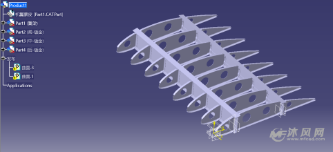 包含翼肋翼梁的机翼