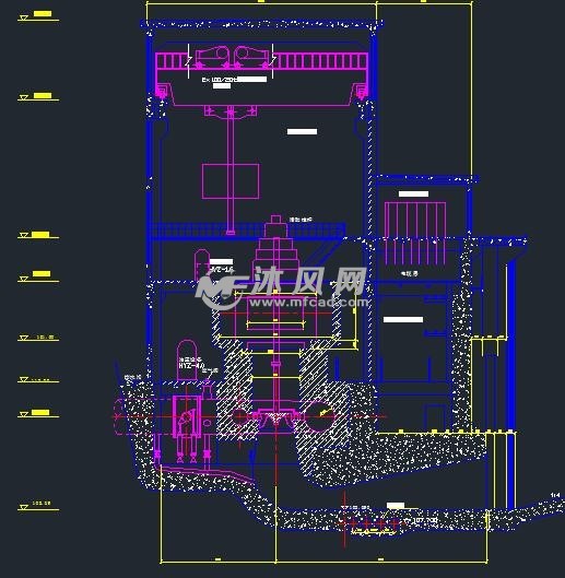 水电站主厂房横剖面图