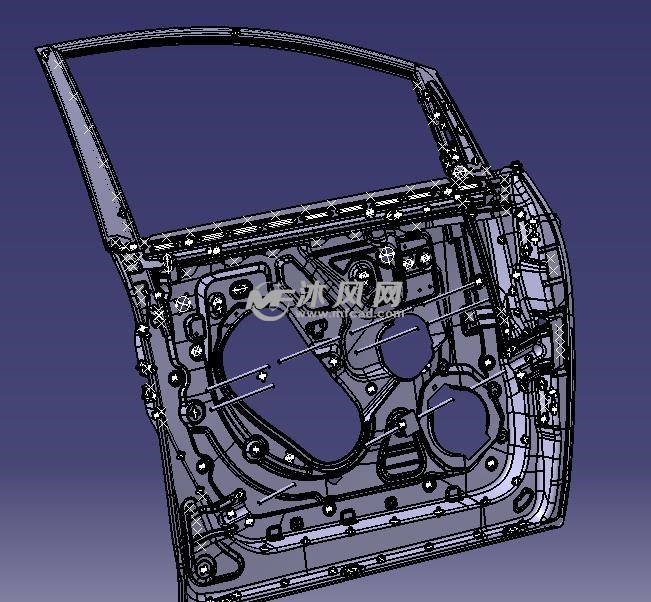 轿车前排车门钣金设计