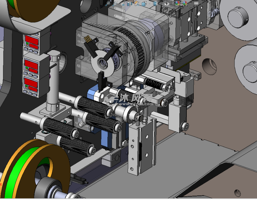 圆柱锂电卷绕制片设备